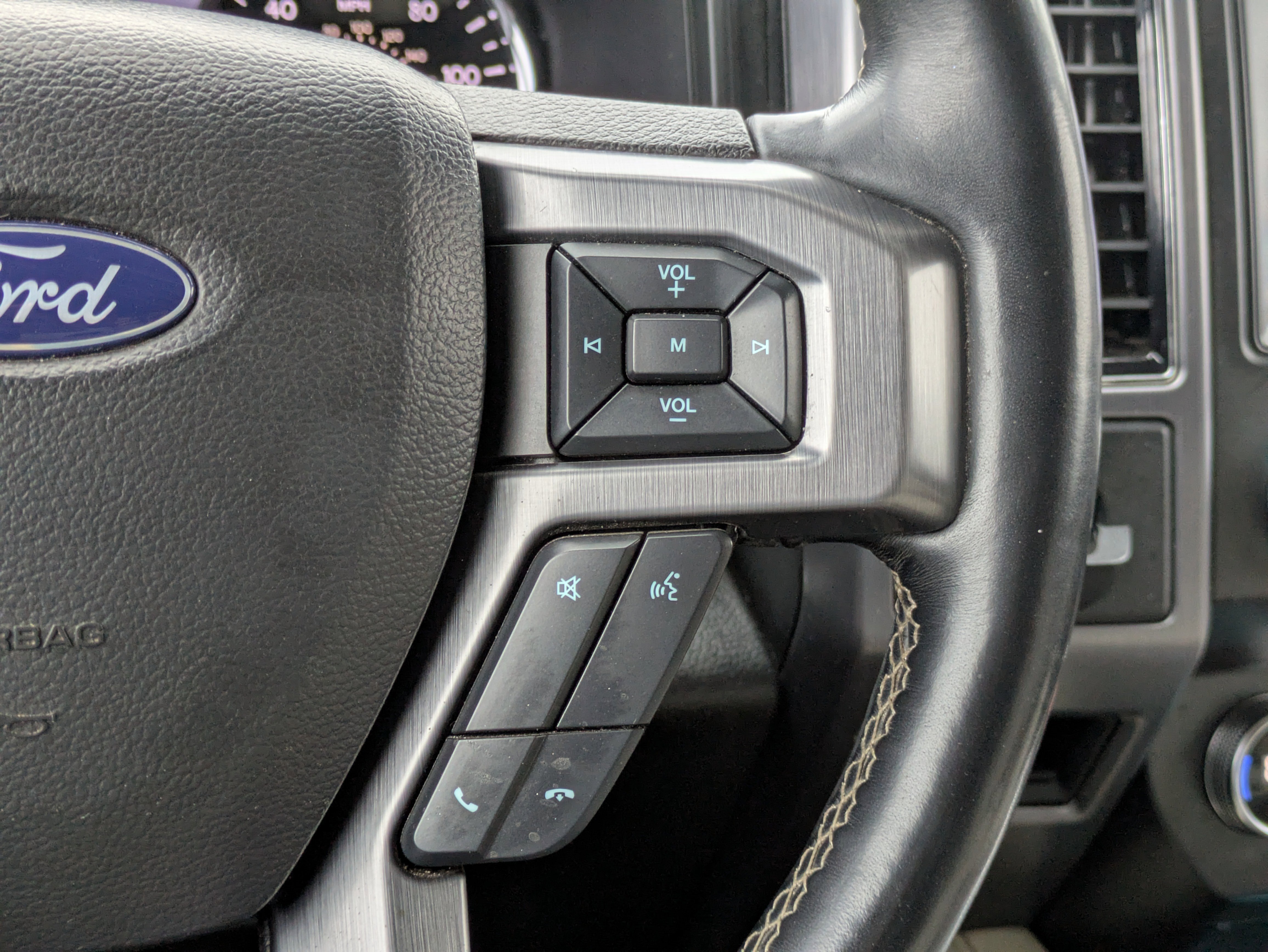 Used 2020 Ford Expedition Platinum image 30