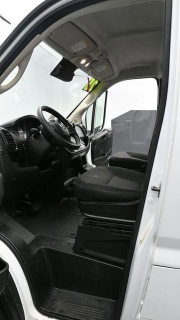 Used 2025 RAM ProMaster 2500 w/ Convenience Group image 14