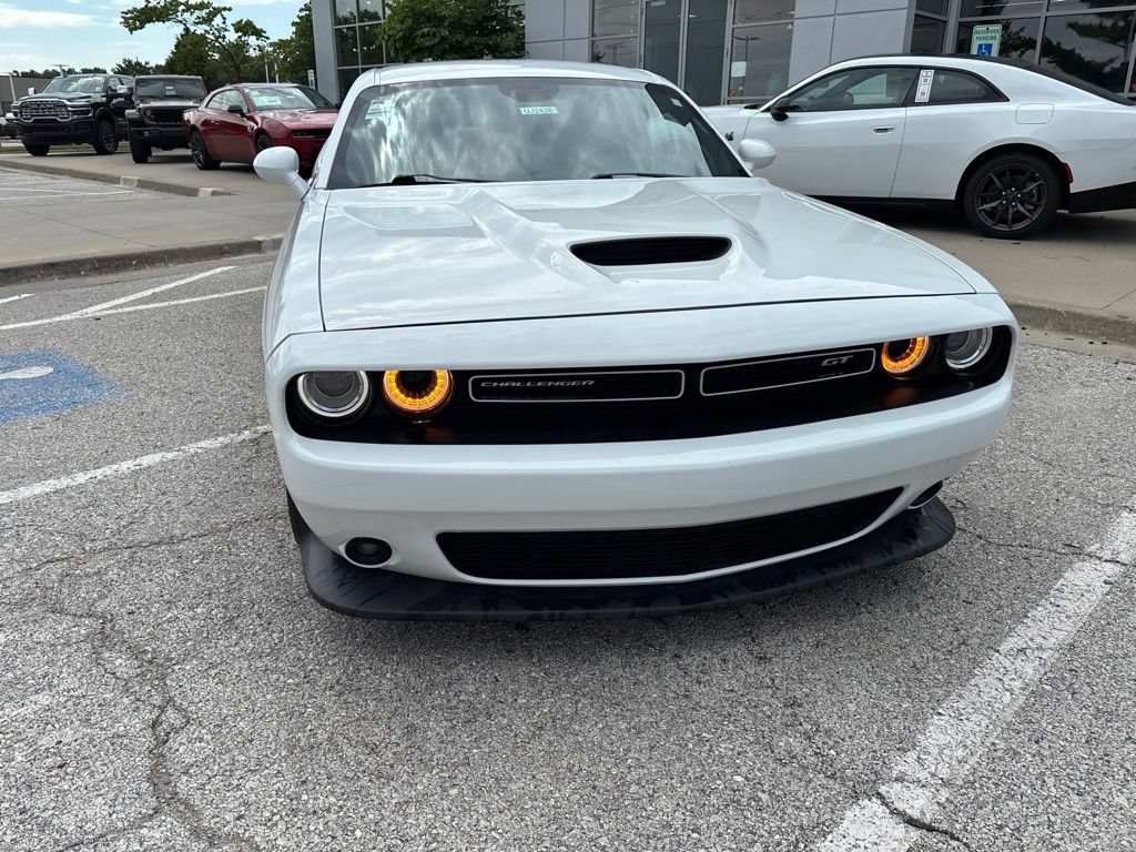Used 2022 Dodge Challenger GT RWD image 9