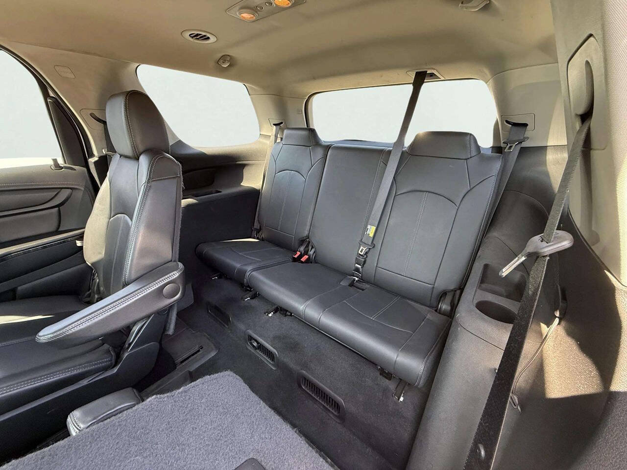 Used 2017 GMC Acadia Limited SLT AWD/4WD image 14