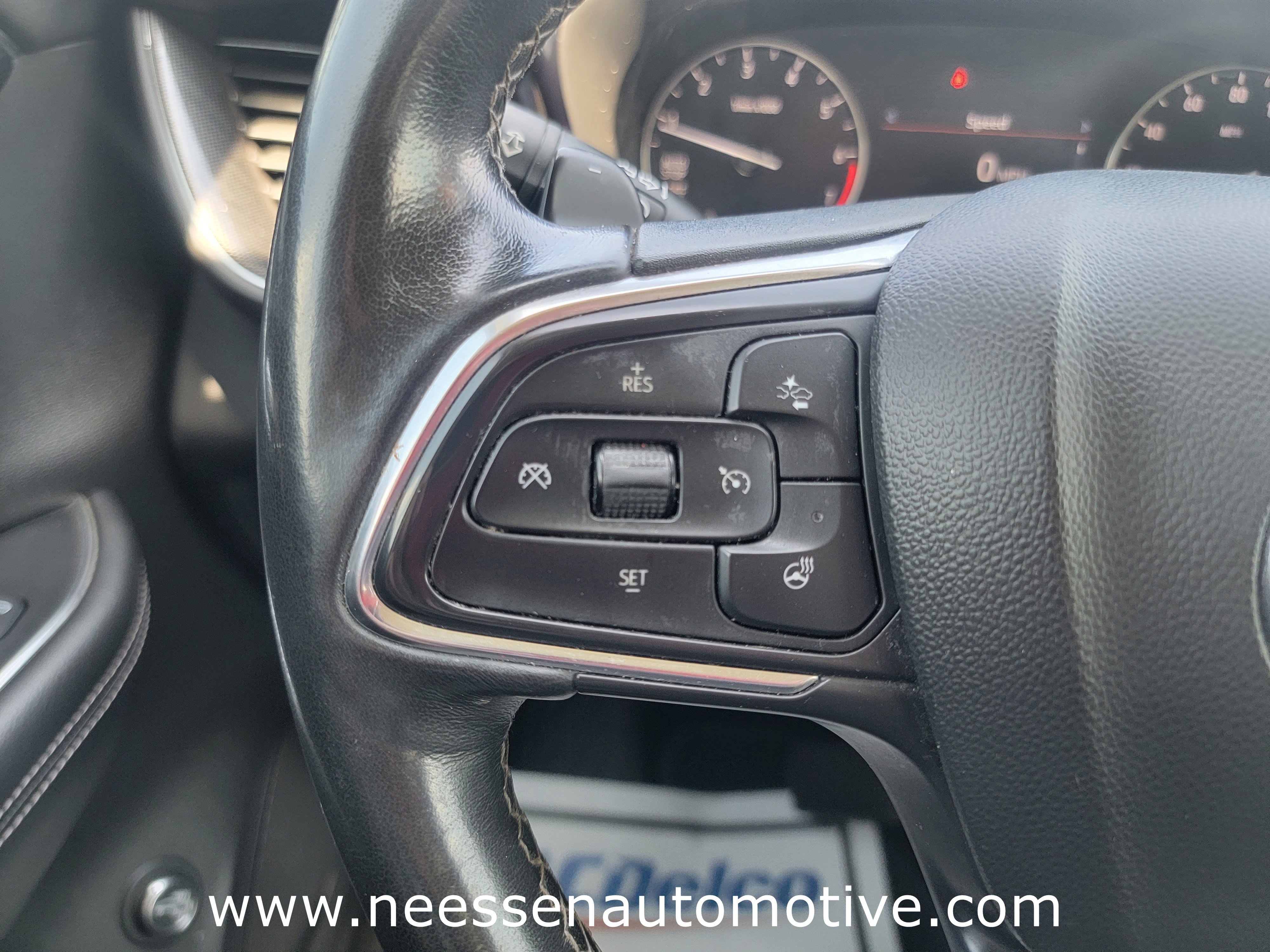 Used 2022 Buick Envision Preferred FWD image 19