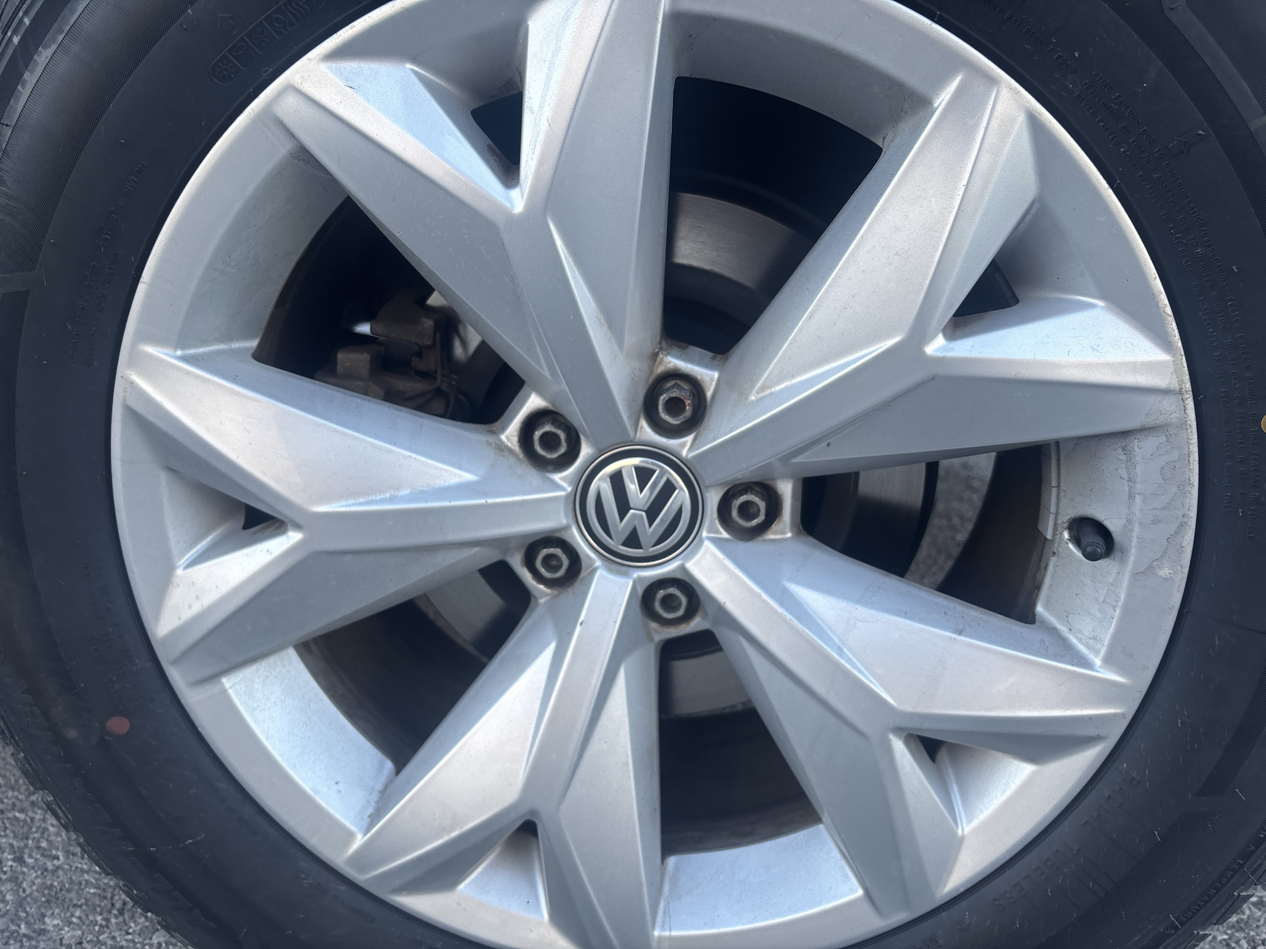 Used 2018 Volkswagen Atlas SE image 8