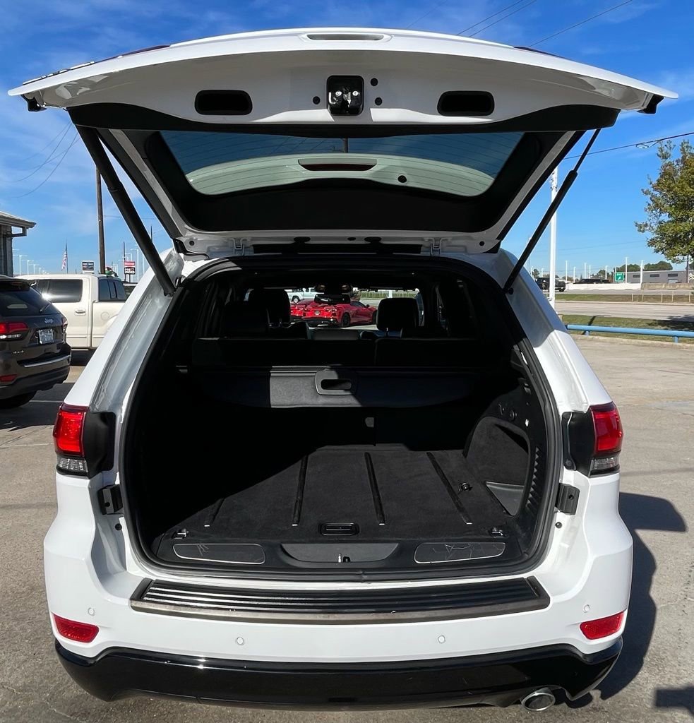 Used 2016 Jeep Grand Cherokee Limited 75th Anniversary image 11