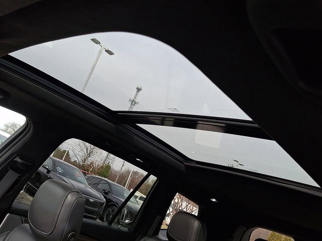 Certified 2022 Cadillac XT6 Premium Luxury w/ Platinum Package image 12