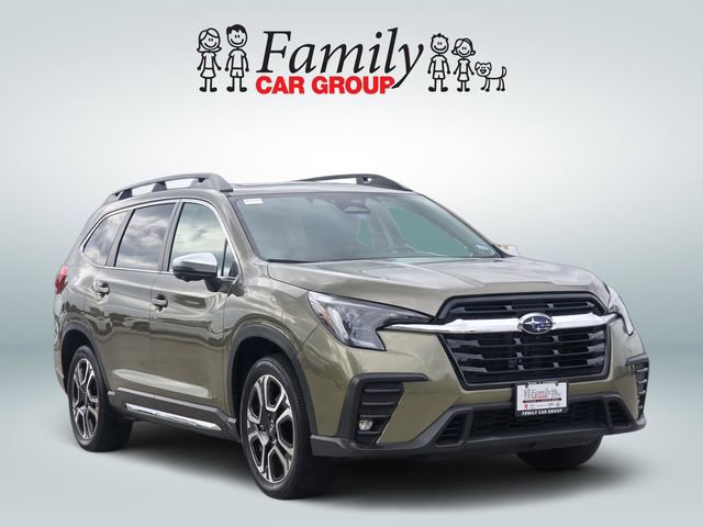 Used 2023 Subaru Ascent Limited w/ Technology Package image 2
