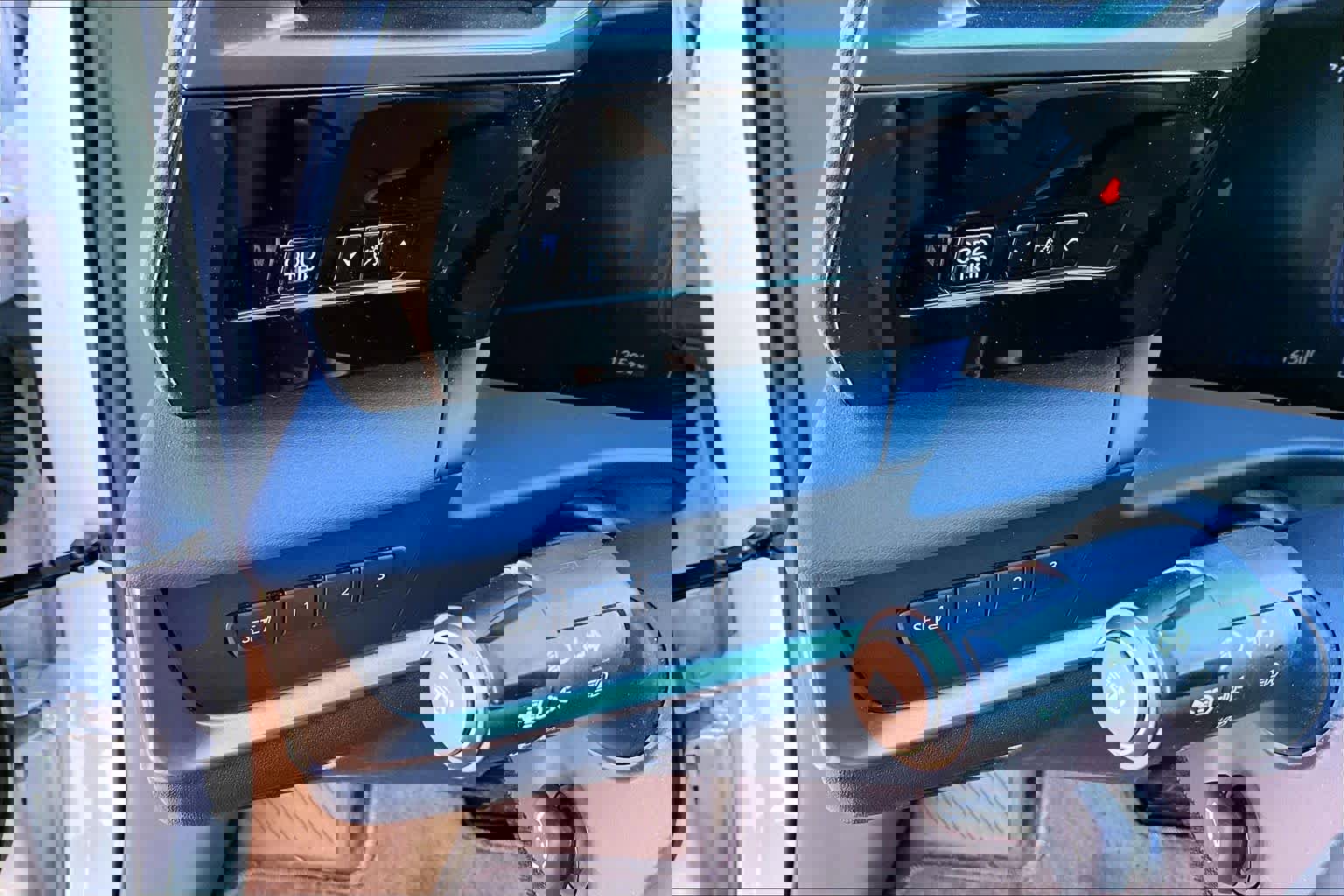 Used 2023 Lexus RZ 450e Premium image 31