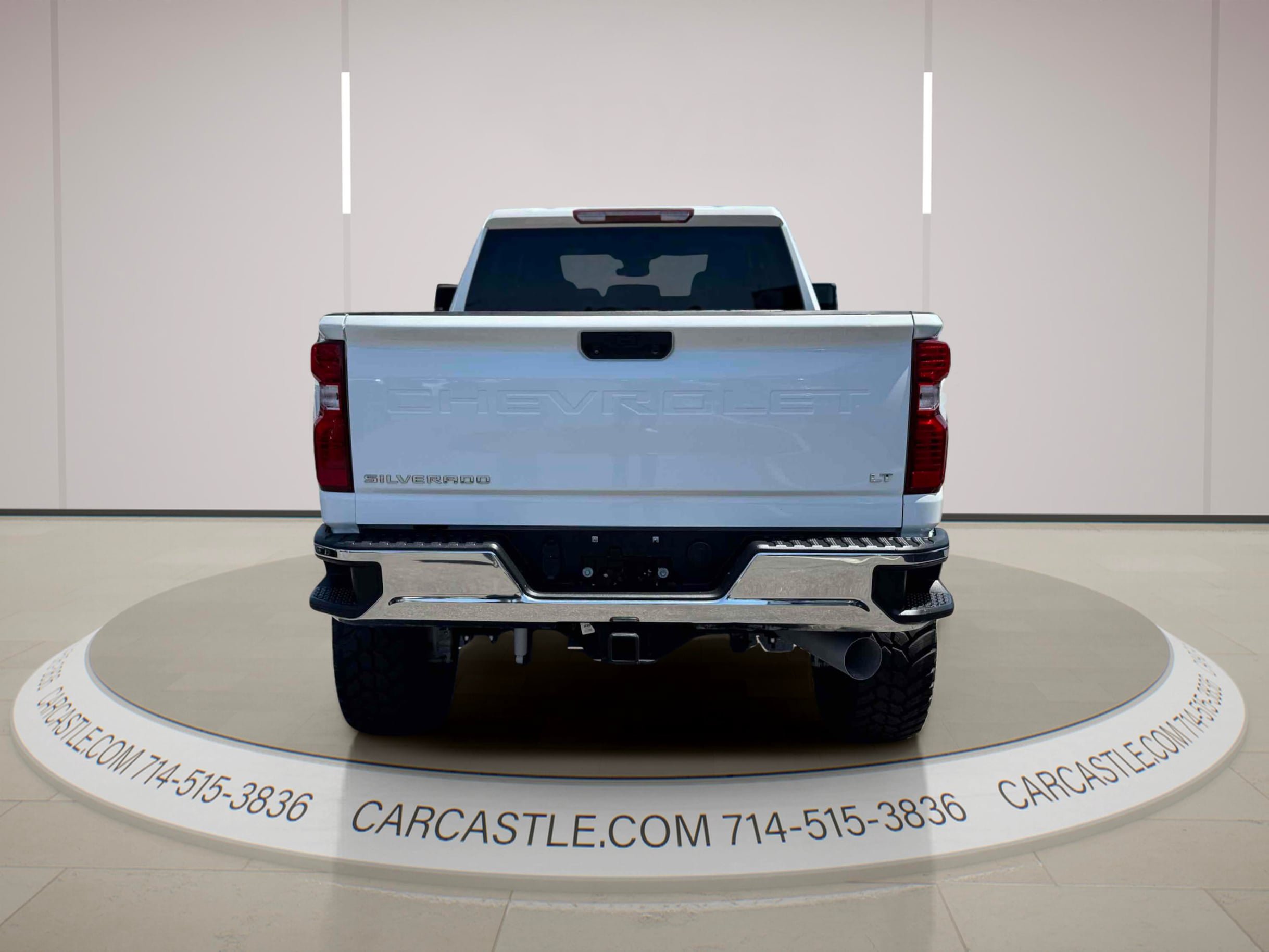 Used 2024 Chevrolet Silverado 2500 LT AWD/4WD image 4