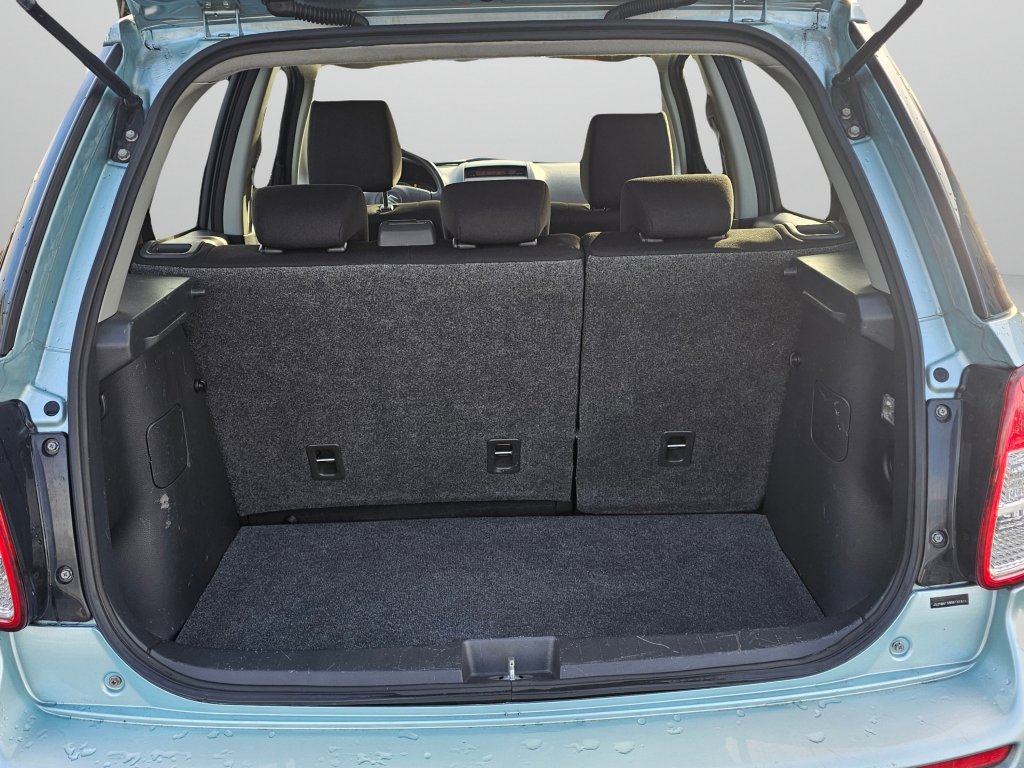 Used 2009 Suzuki SX4 AWD Hatchback image 17