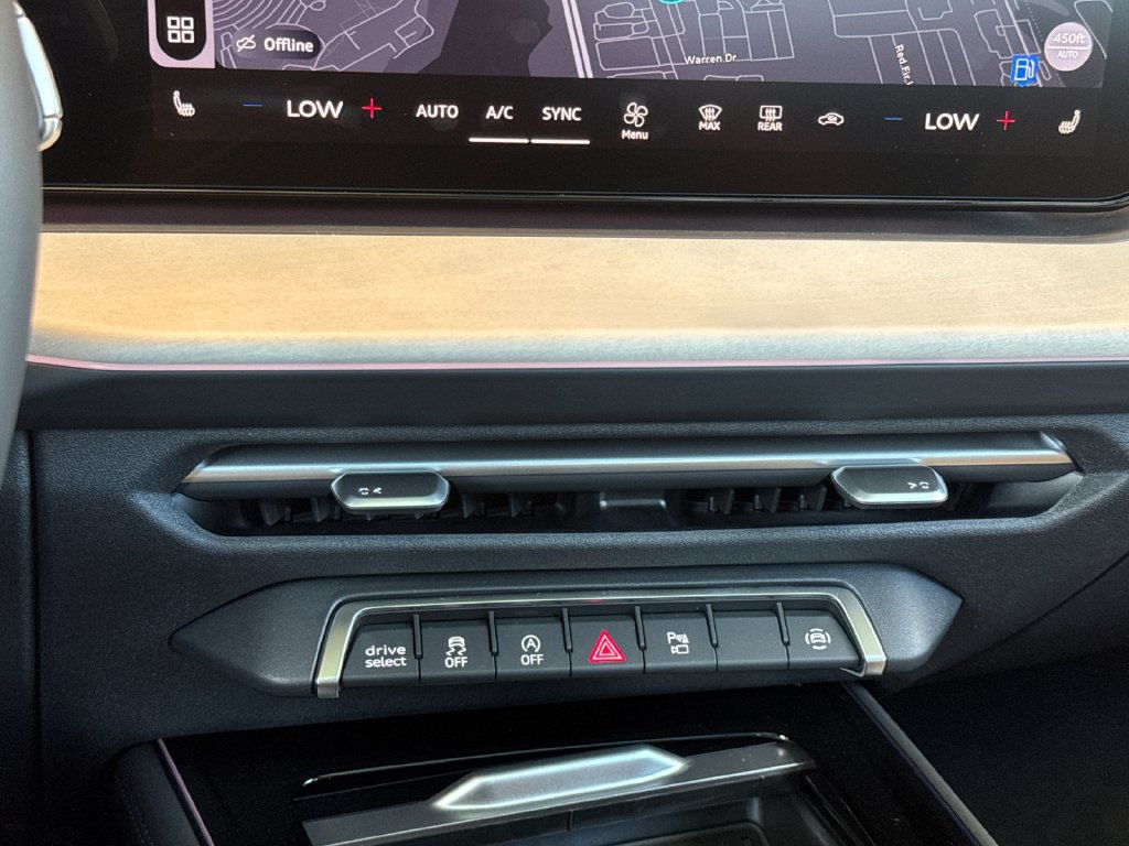 New 2026 Audi Q3 quattro 2.0T AWD/4WD image 21