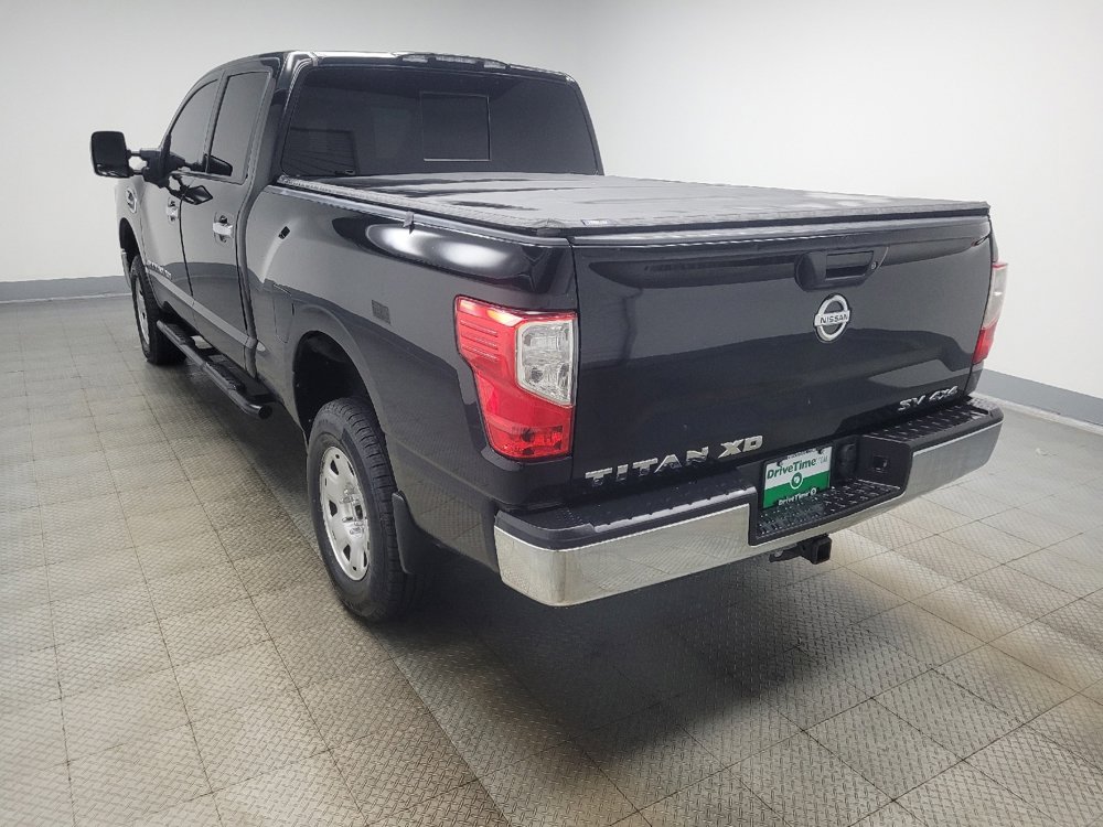 Used 2017 Nissan Titan SV image 5
