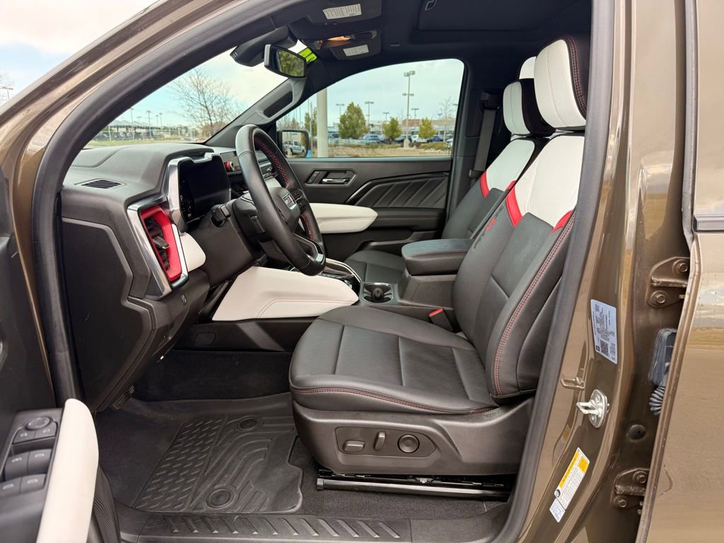 Used 2024 GMC Canyon AT4X AWD/4WD image 14