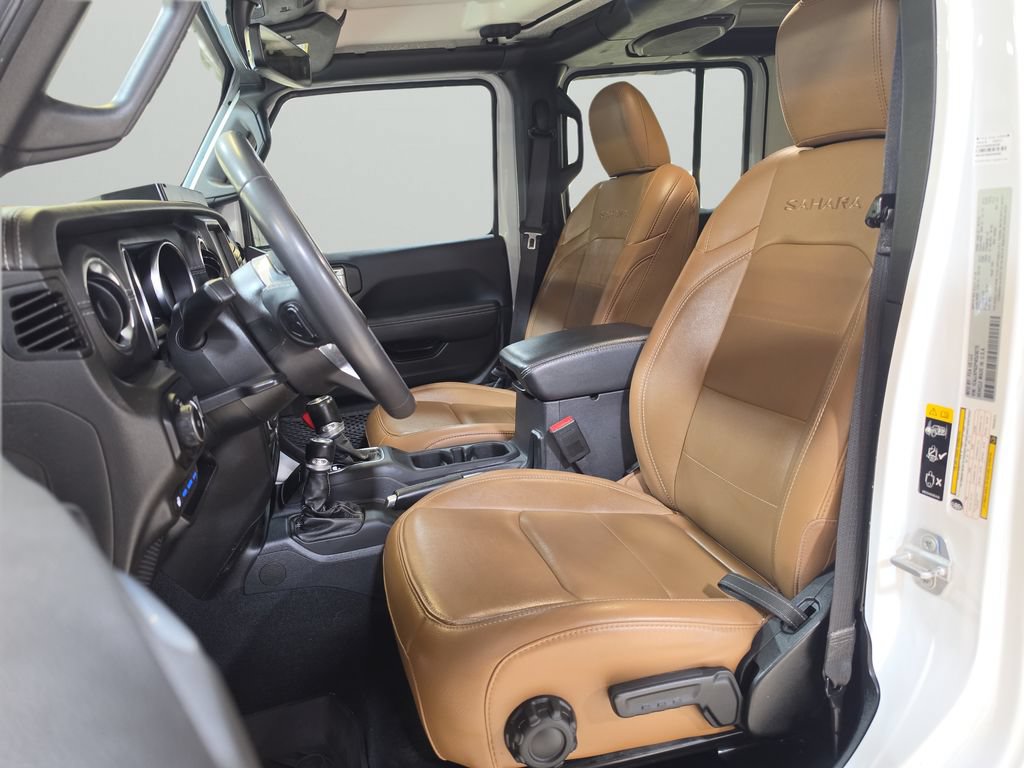 Used 2023 Jeep Wrangler Unlimited Sahara AWD/4WD image 13