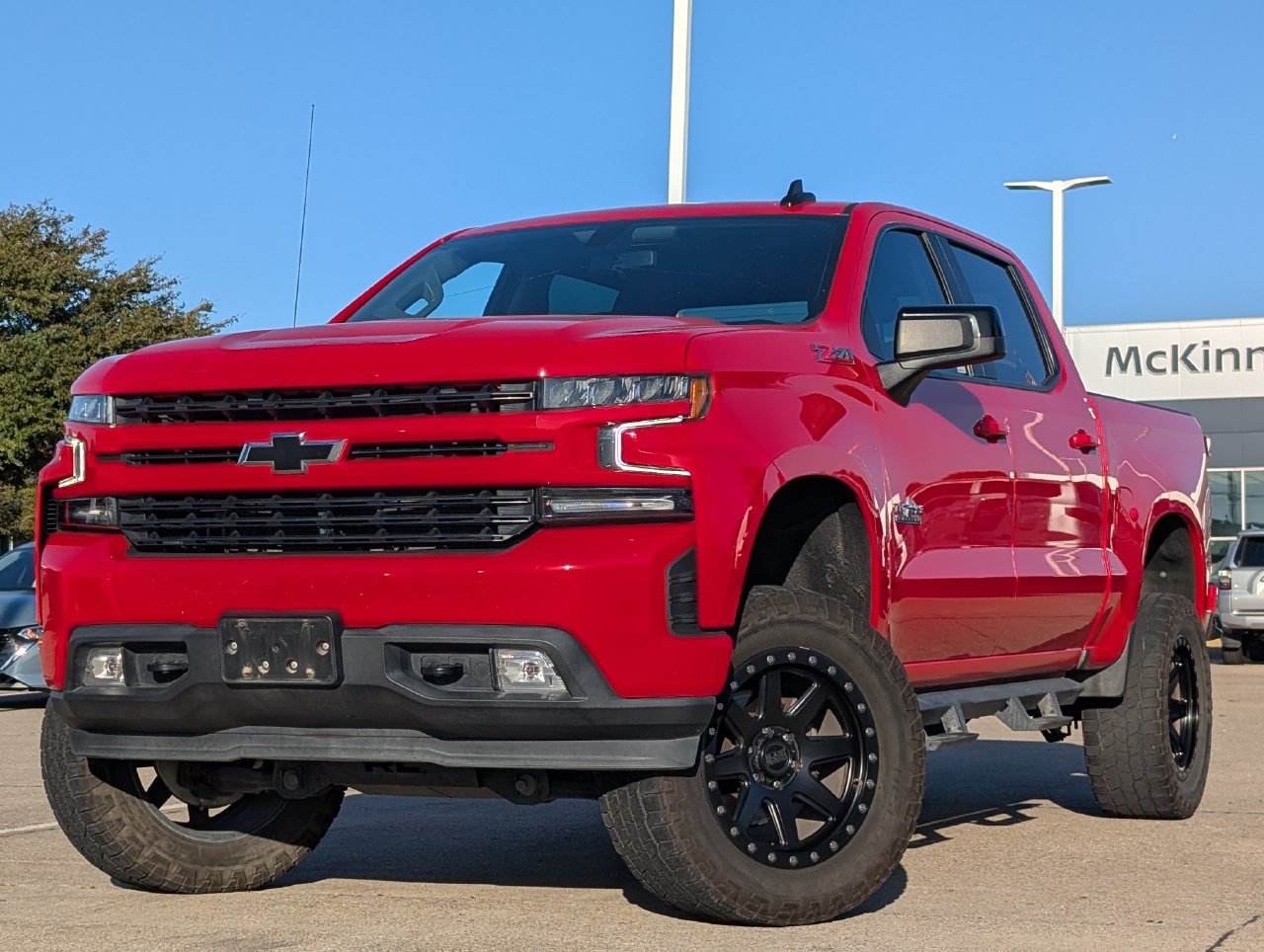Used 2021 Chevrolet Silverado 1500 RST AWD/4WD image 2