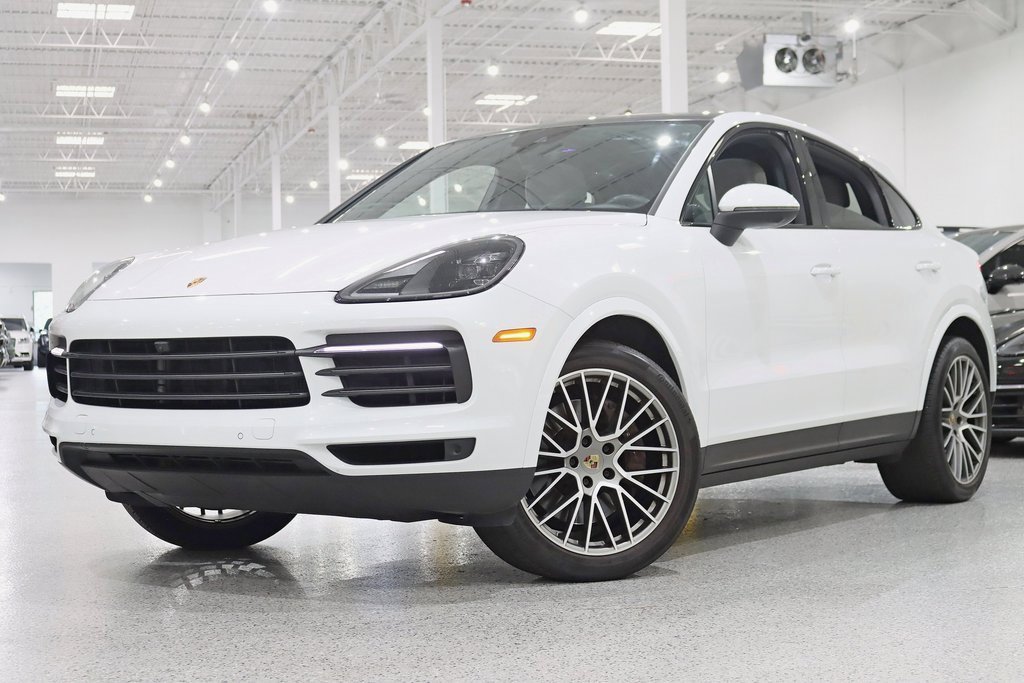 Used 2023 Porsche Cayenne Platinum Edition image 6
