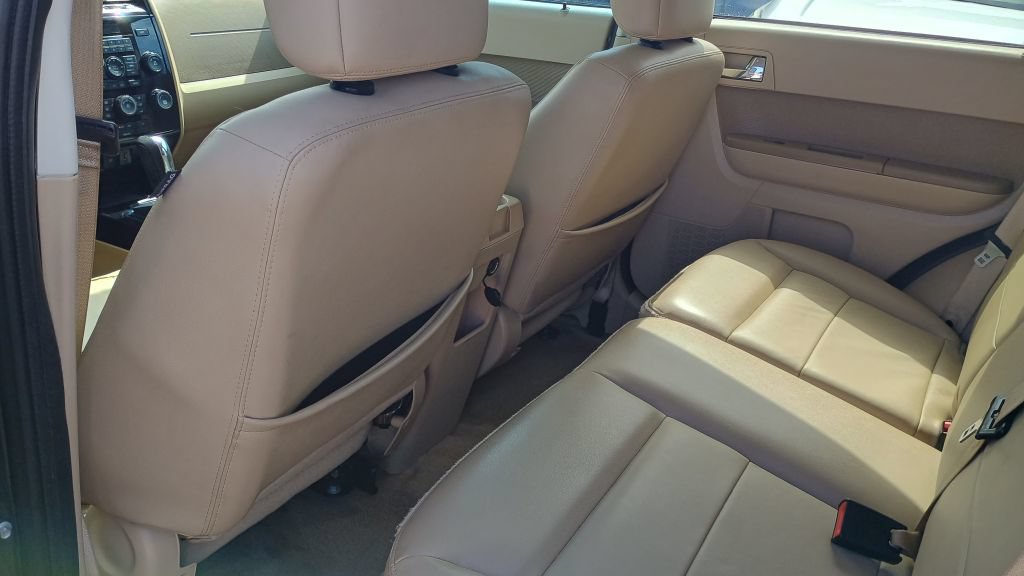 Used 2011 Ford Escape Limited w/ 302A Rapid Spec Order Code FWD image 22