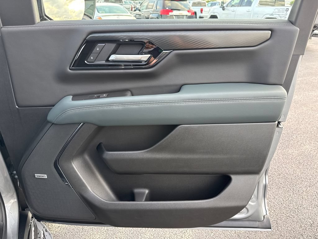 New 2026 GMC Yukon XL AT4 AWD/4WD image 36