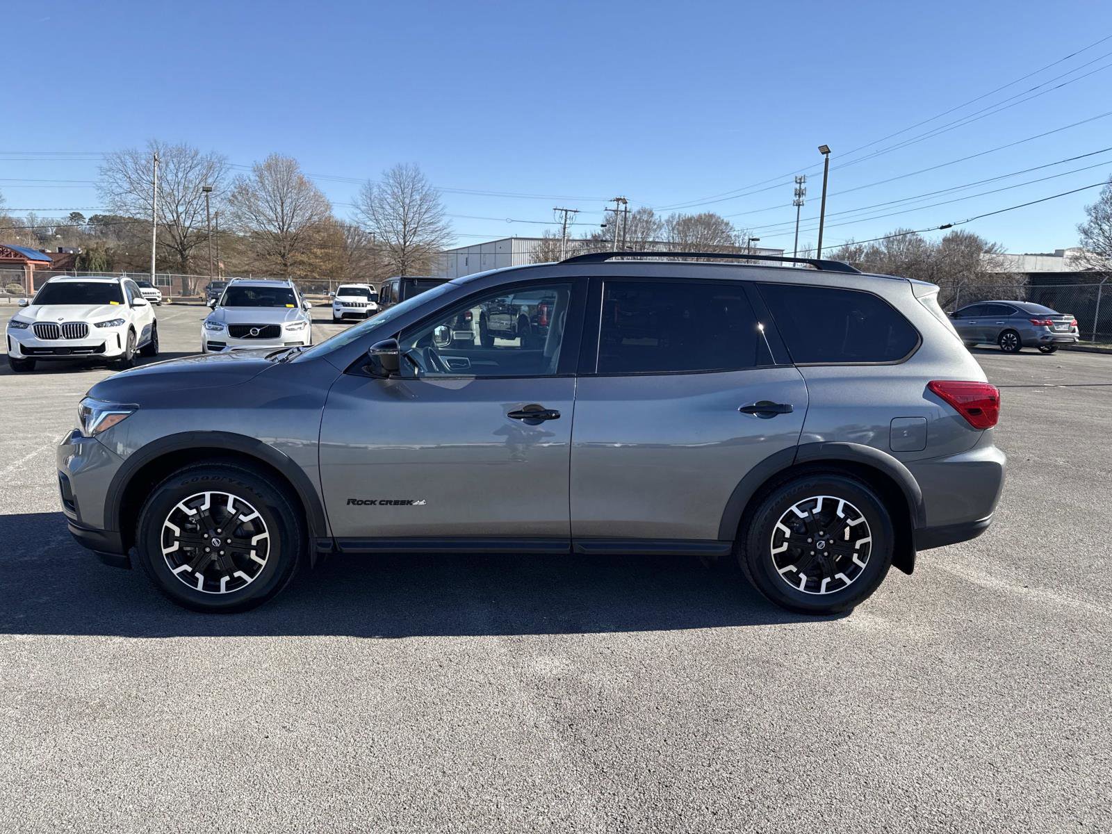 Used 2020 Nissan Pathfinder SL image 8