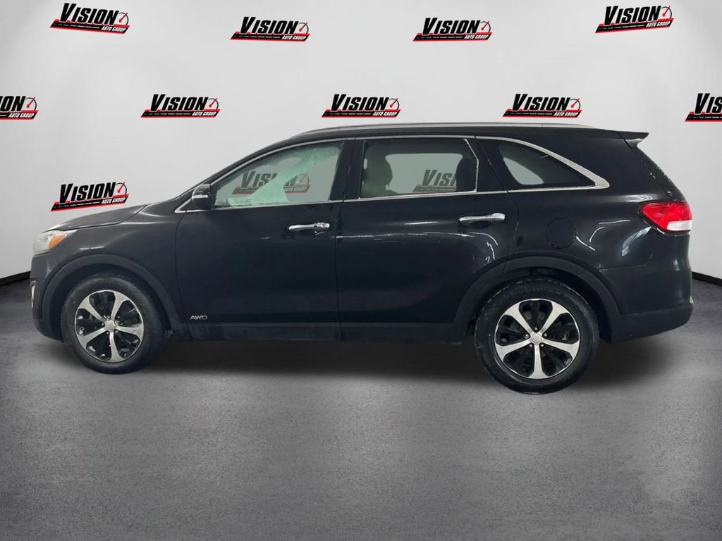 Used 2017 Kia Sorento EX image 8