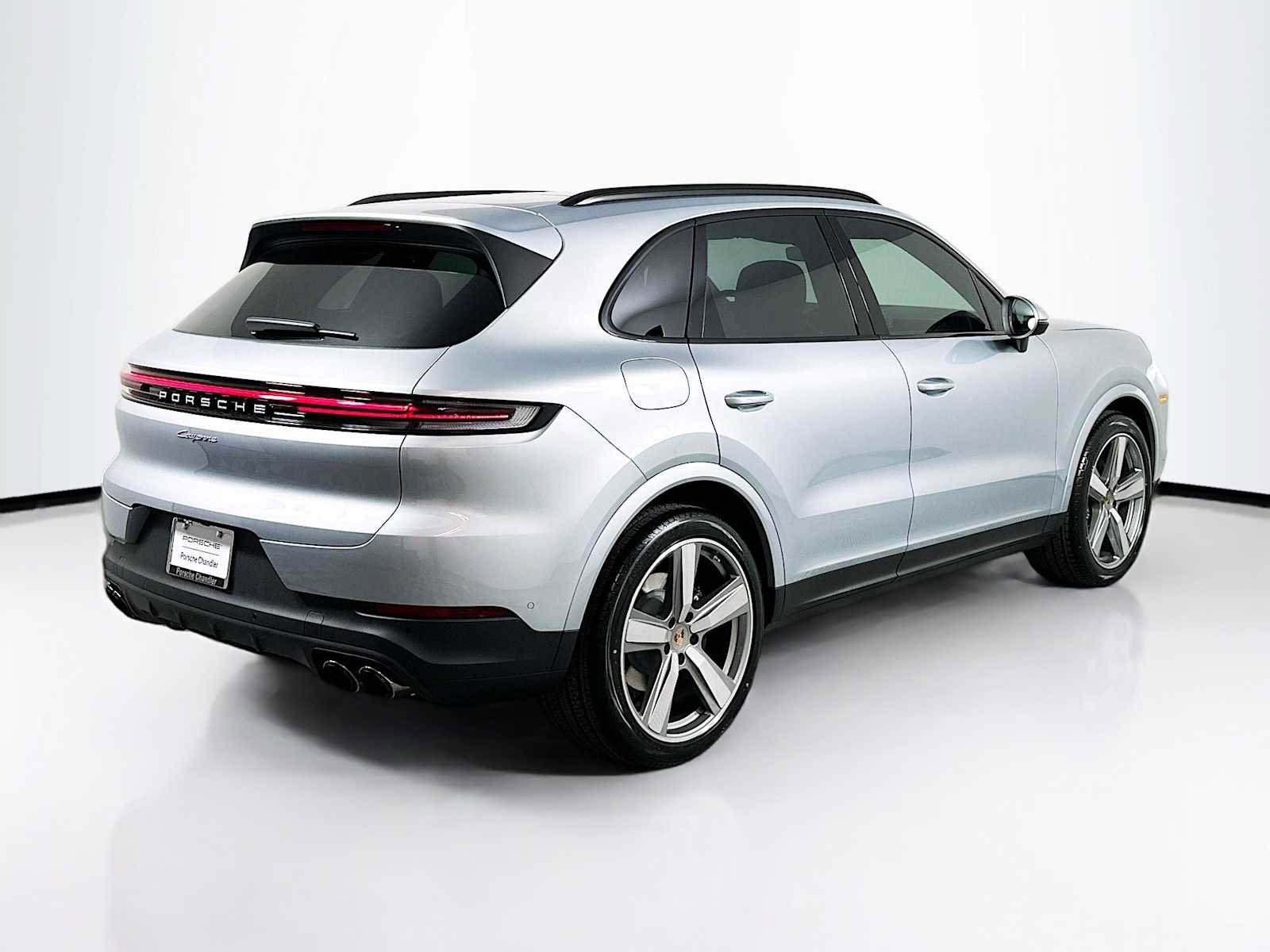 New 2026 Porsche Cayenne image 9