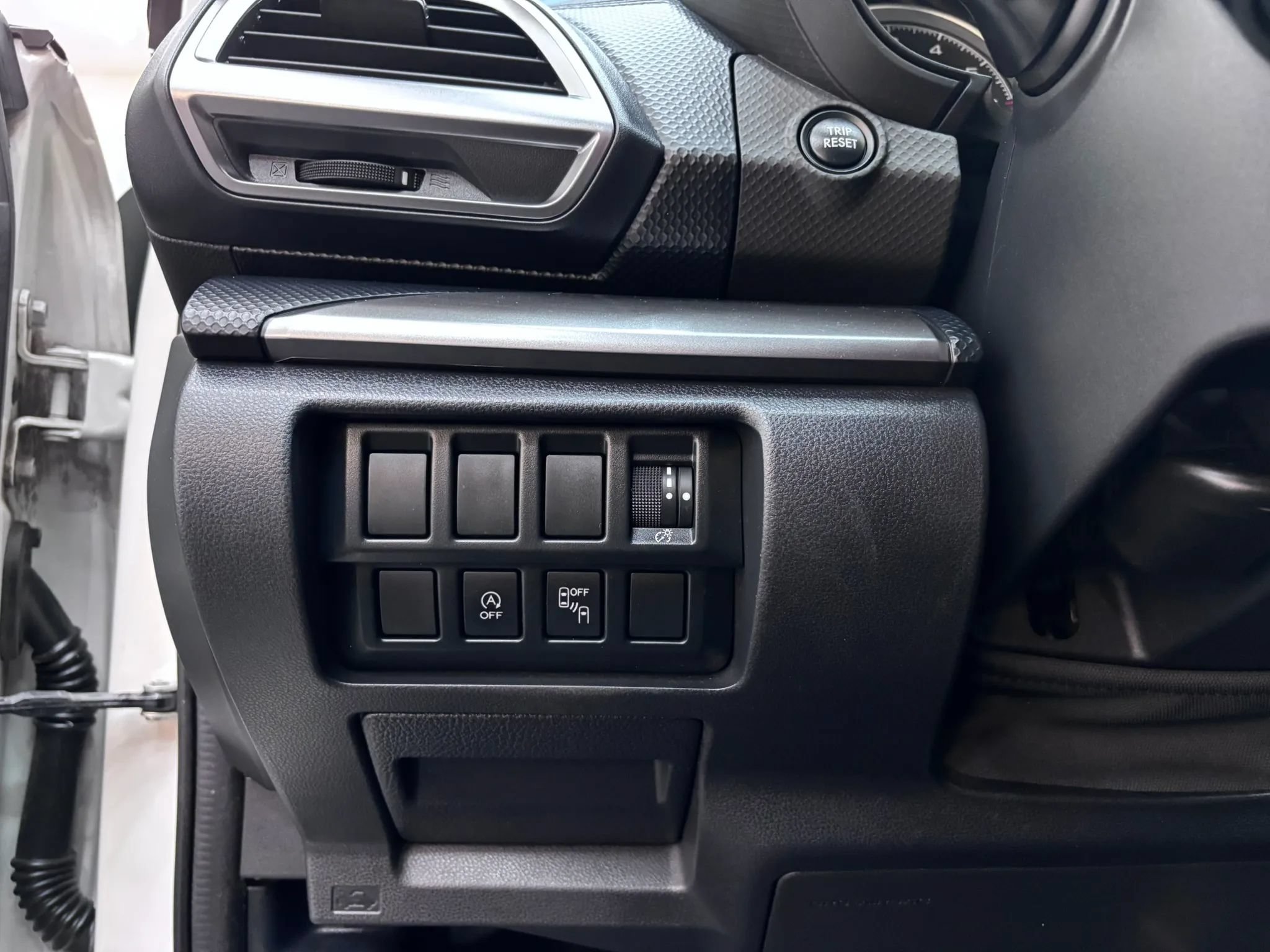 Used 2019 Subaru Forester Premium AWD/4WD image 12