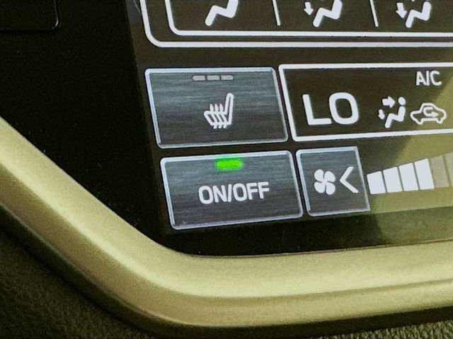 Used 2024 Subaru Ascent Premium w/ Convenience Package image 20