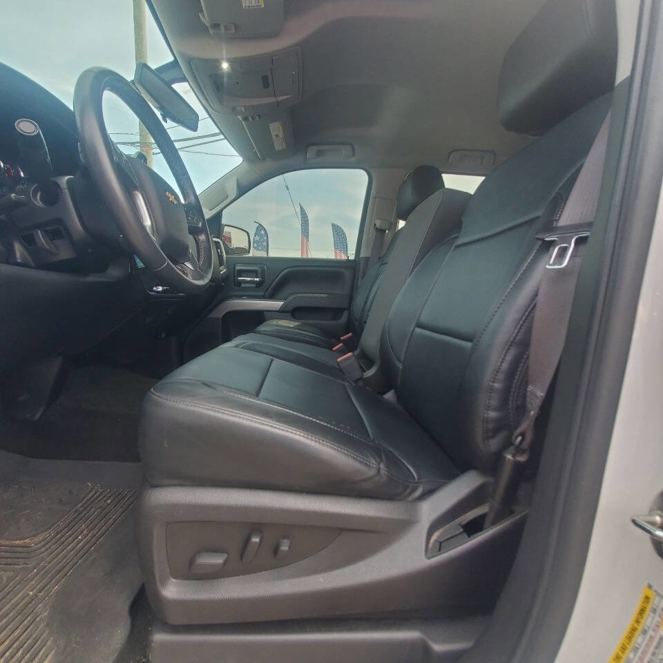 Used 2017 Chevrolet Silverado 1500 LT w/ All Star Edition image 15