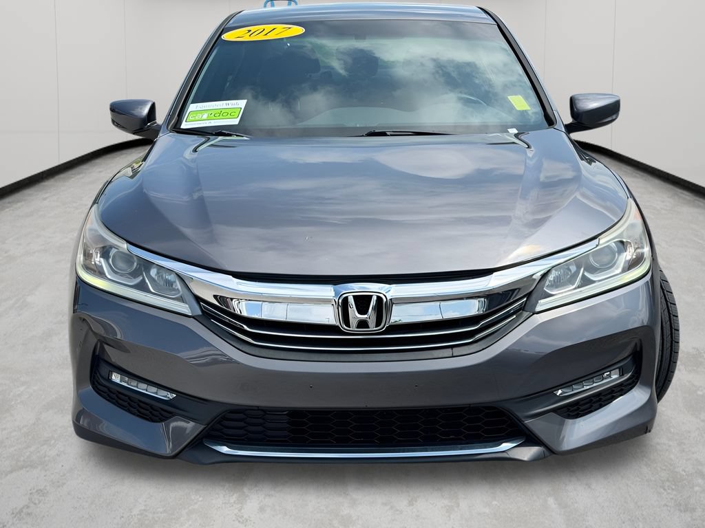 Used 2017 Honda Accord Sport image 4