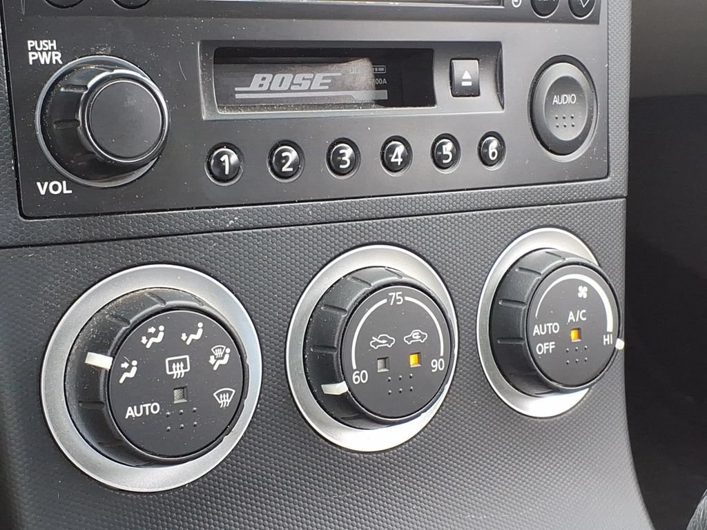 Used 2004 Nissan 350Z Touring RWD image 22