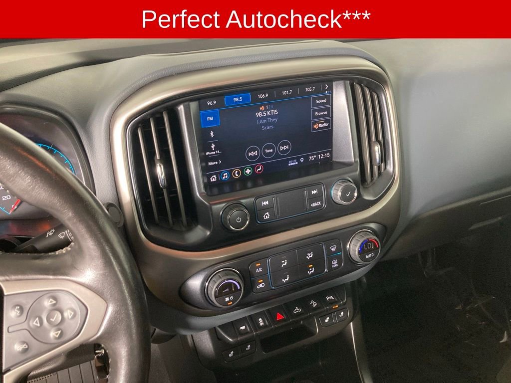 Used 2022 Chevrolet Colorado Z71 w/ Z71 Midnight Edition image 3