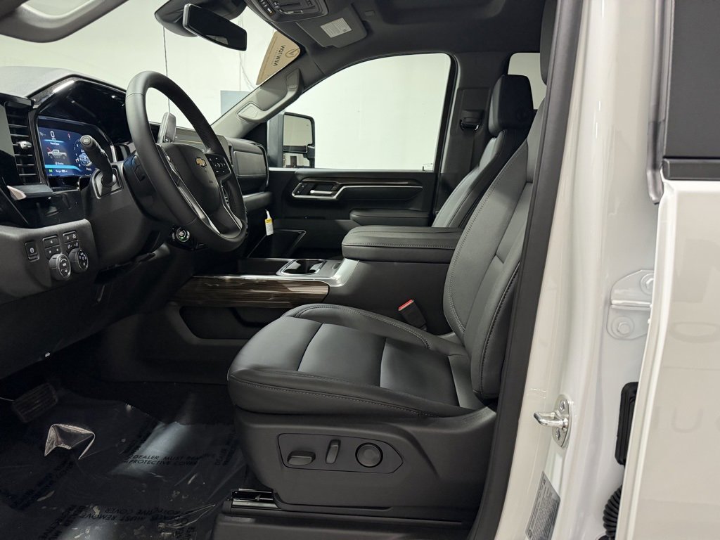 New 2026 Chevrolet Silverado 2500 LT w/ All Star Edition image 27