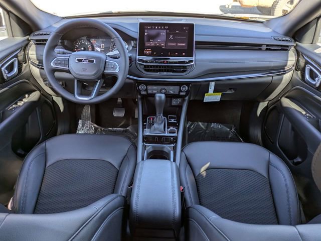 New 2026 Jeep Compass Latitude image 15