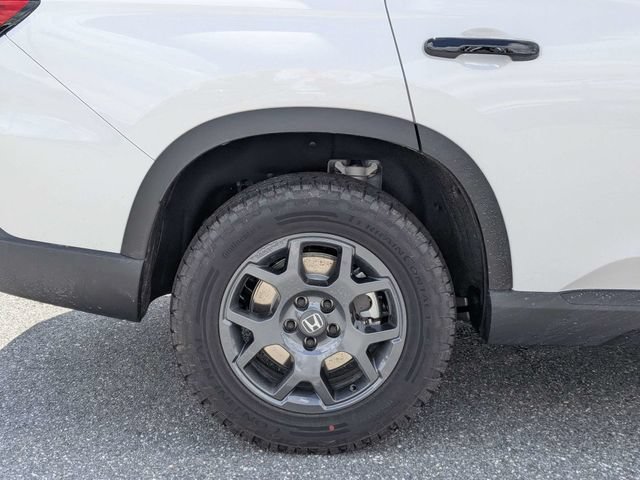 New 2026 Honda Pilot TrailSport image 11