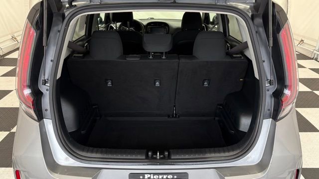 Used 2023 Kia Soul LX w/ Option Group 015 image 4