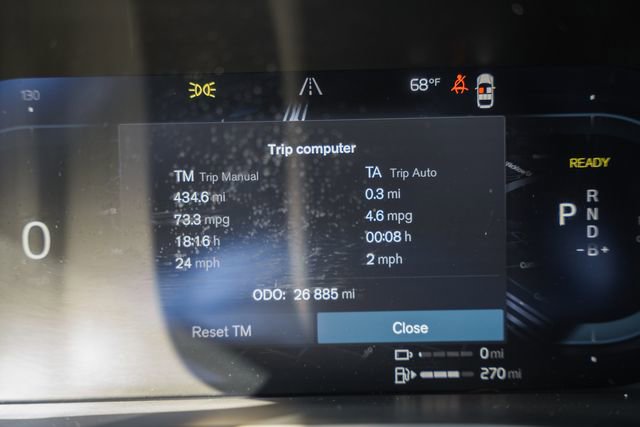 Used 2023 Volvo XC60 T8 Plus image 40