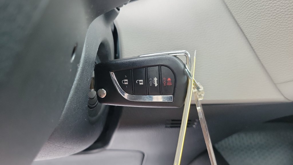 Used 2025 Toyota Corolla LE FWD image 21