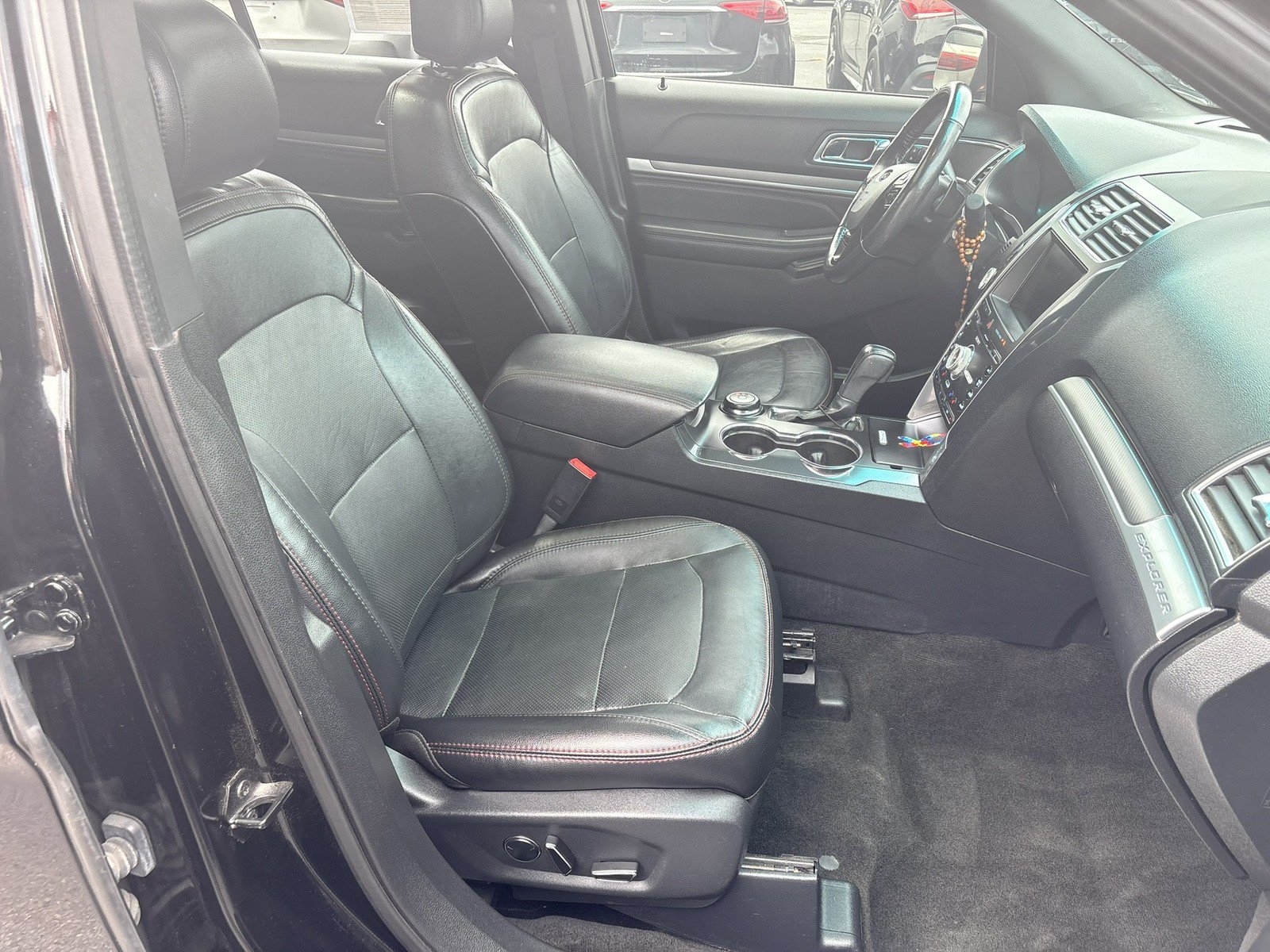 Used 2016 Ford Explorer Sport w/ Equipment Group 401A AWD/4WD image 17