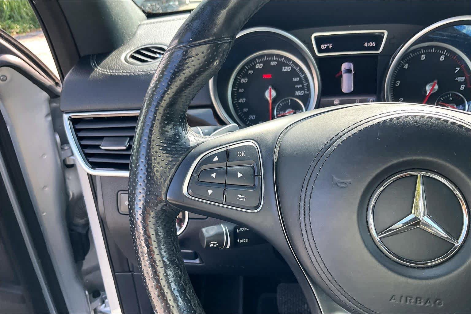 Used 2017 Mercedes-Benz GLS 450 4MATIC image 26