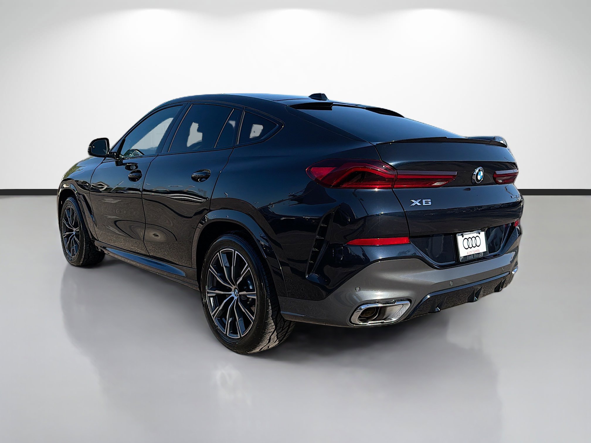 Used 2025 BMW X6 xDrive40i image 5