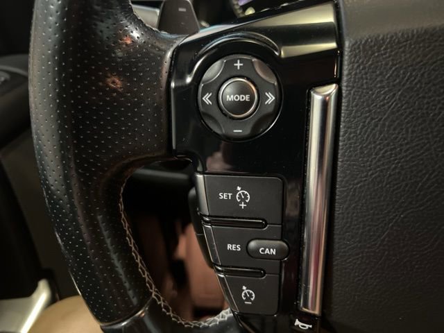 Used 2016 Land Rover LR4 HSE LUX image 44