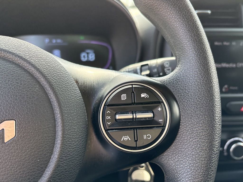Used 2024 Kia Soul LX w/ Option Group 015 image 22