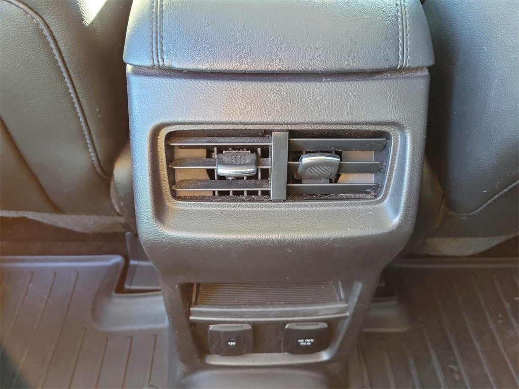 Used 2018 Ford Edge SEL w/ Equipment Group 201A image 13