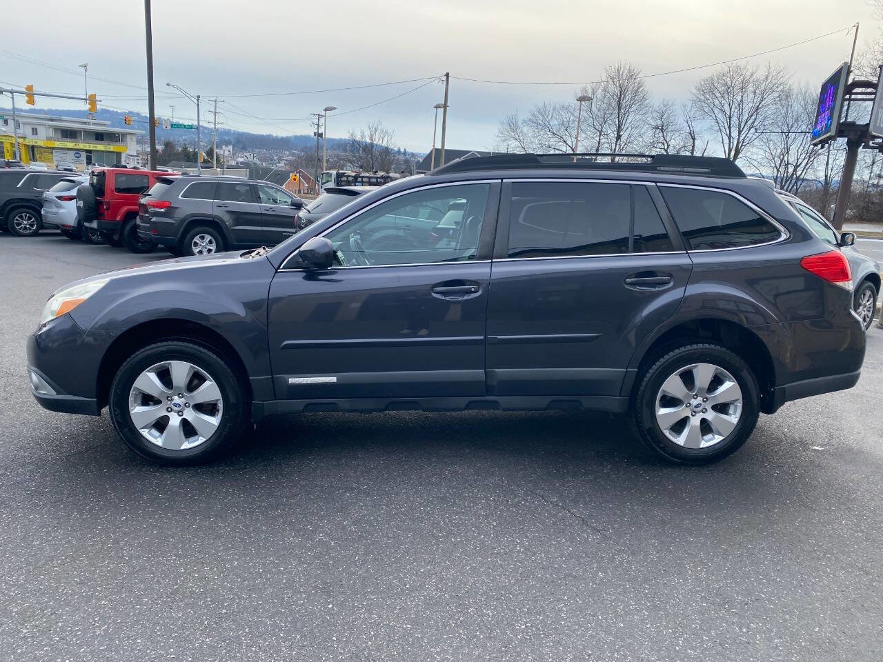 Used 2012 Subaru Outback 2.5i Limited image 6