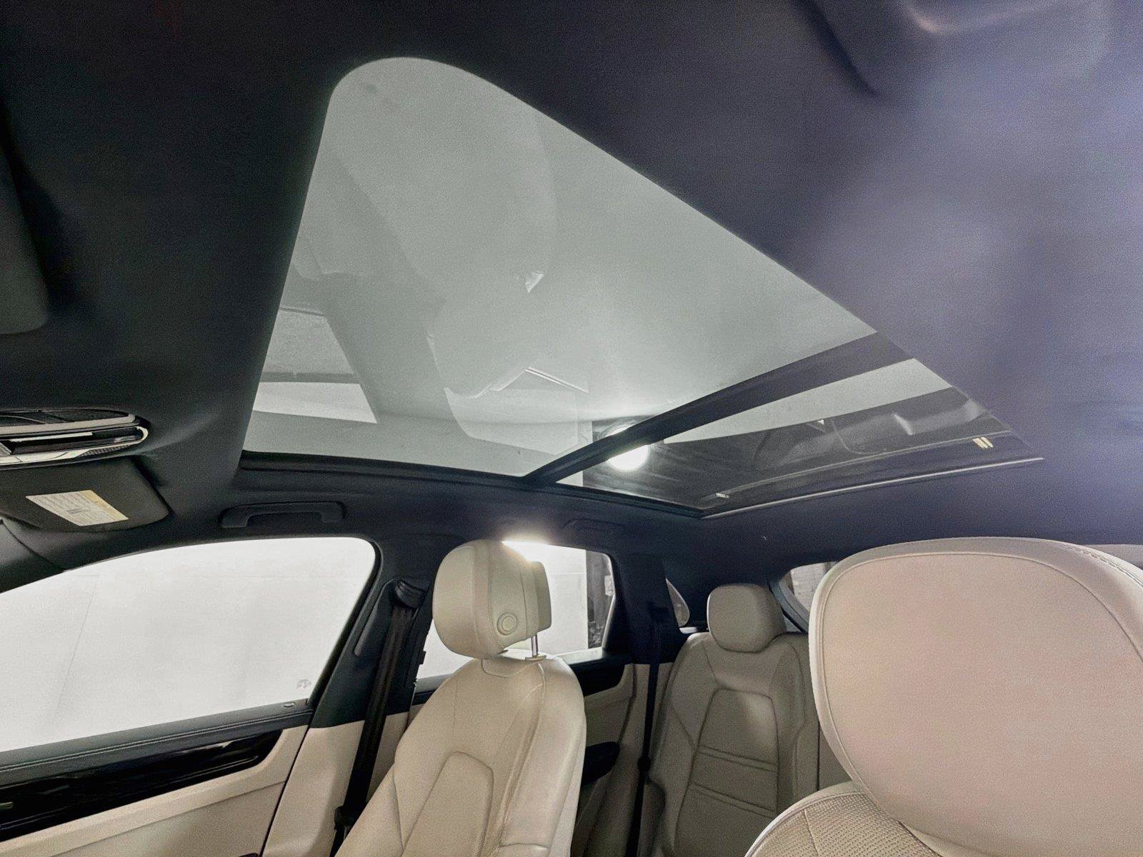 Certified 2020 Porsche Cayenne AWD/4WD image 35