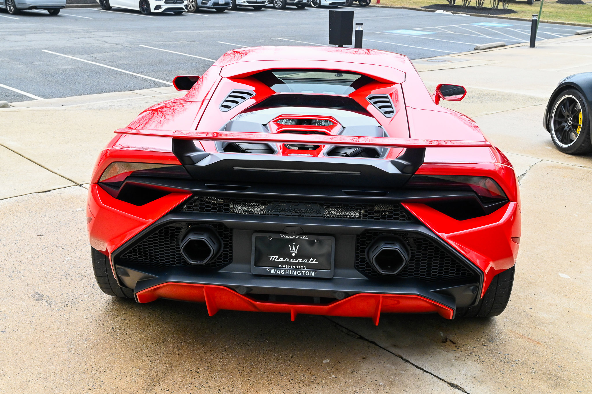 Used 2023 Lamborghini Huracan Tecnica image 6