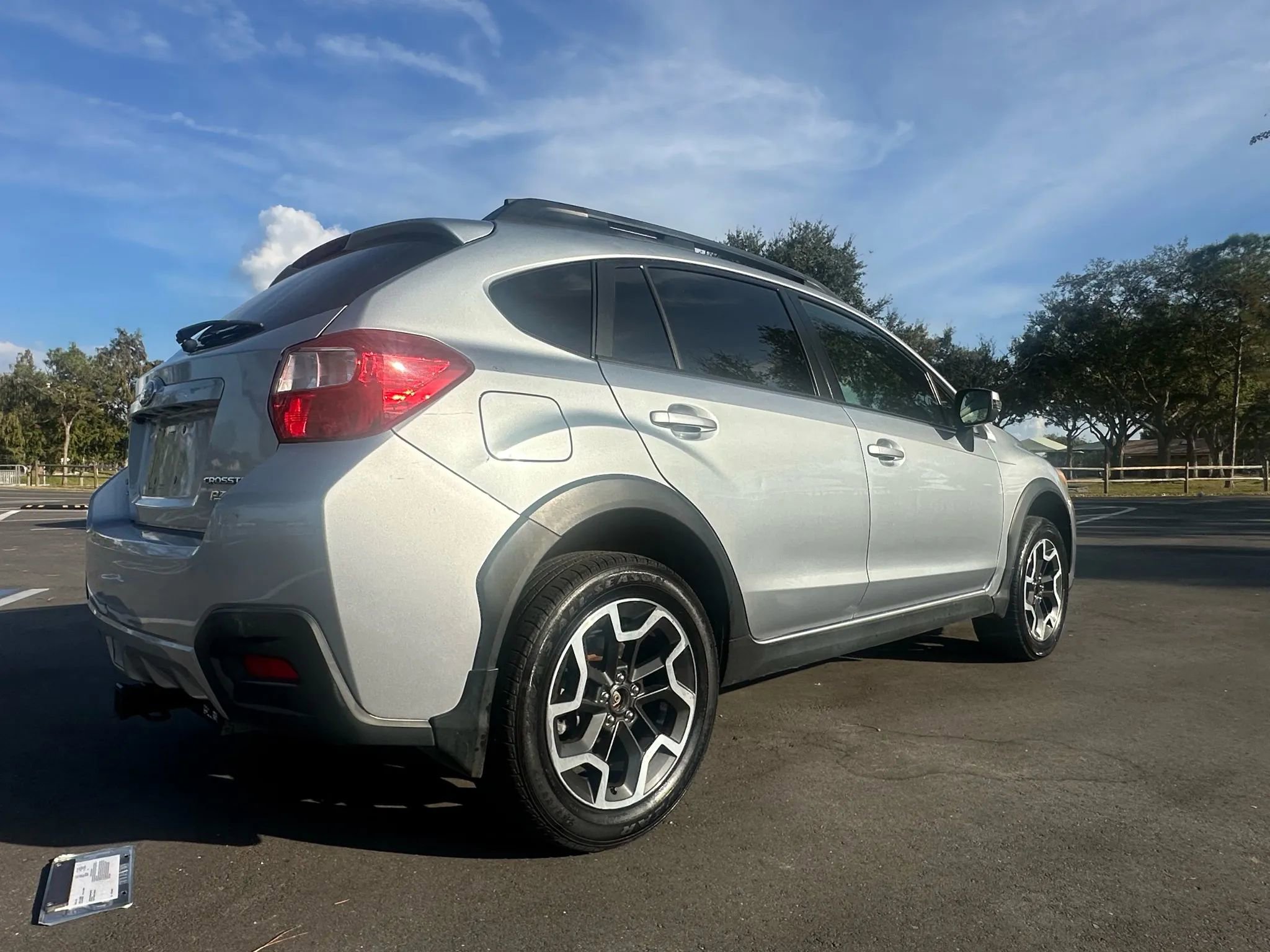 Used 2017 Subaru Crosstrek 2.0i Limited image 11