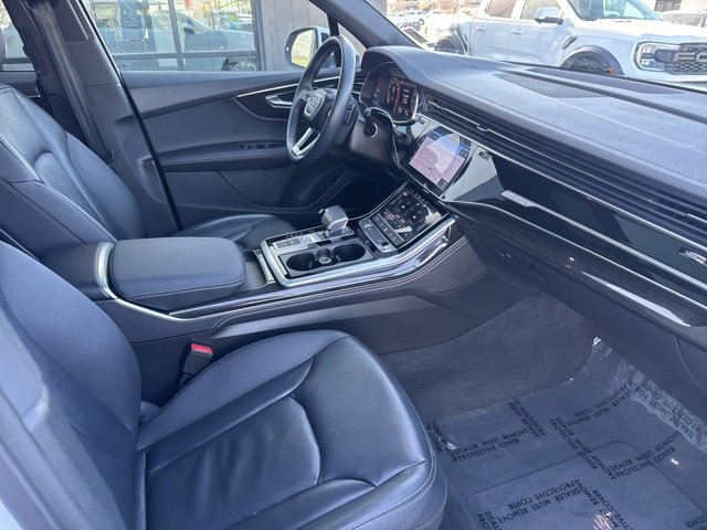 Used 2025 Audi Q7 3.0T Premium Plus image 27