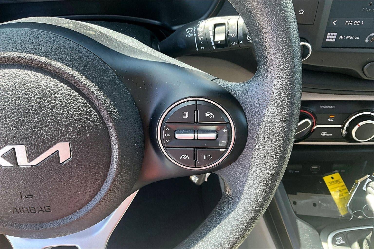 Used 2025 Kia Soul LX FWD image 12