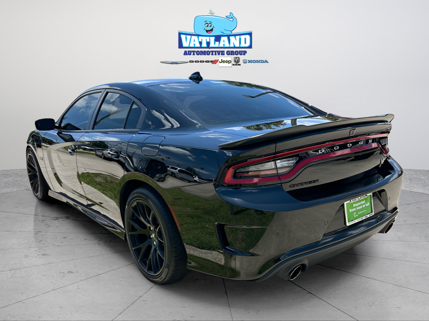 Certified 2019 Dodge Charger Scat Pack w/ Dynamics Package RWD image 3