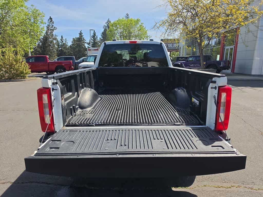 Used 2023 Ford F350 XLT AWD/4WD image 22