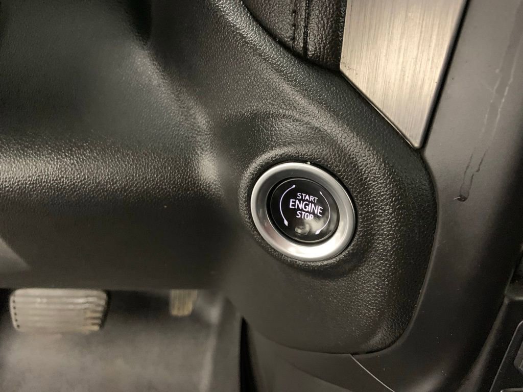 Used 2020 GMC Sierra 3500 Denali w/ Denali Ultimate Package image 31